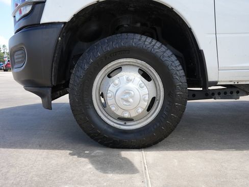 Used 2024 RAM 3500 Tradesman AWD/4WD image 27