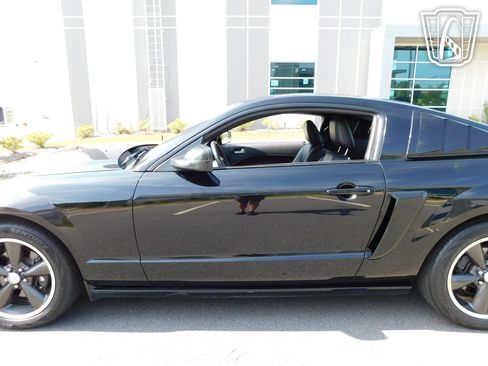 Used 2009 Ford Mustang GT Premium image 14