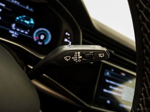 Used 2021 Audi Q8 Premium Plus w/ Premium Plus Package AWD/4WD image 22