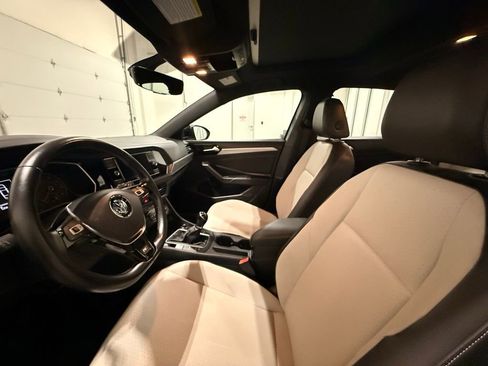 Used 2020 Volkswagen Jetta R-Line image 15