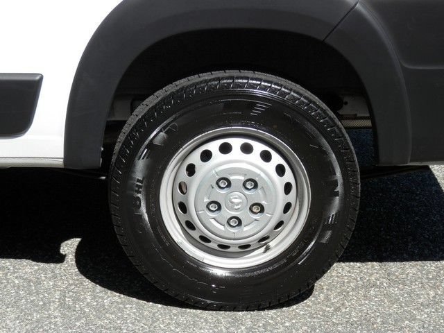 Used 2025 RAM ProMaster 2500 w/ Convenience Group FWD image 13