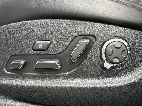Used 2022 Genesis GV70 3.5T Sport w/ Sport Prestige Package AWD/4WD image 12