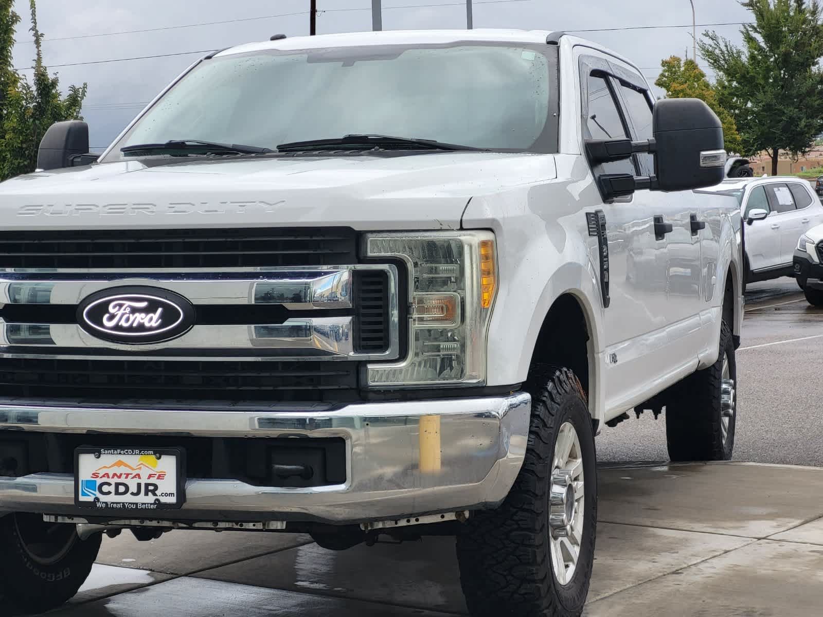 Used 2017 Ford F350 XLT w/ FX4 Off-Road Package AWD/4WD image 7