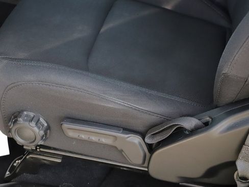 Used 2023 Jeep Gladiator Sport image 15