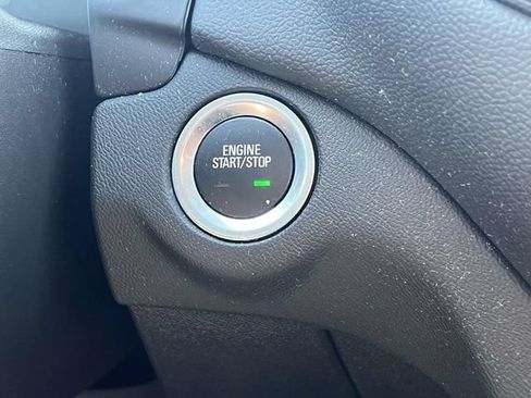 Used 2024 Chevrolet Equinox LT FWD image 22