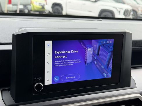 Used 2025 Toyota 4Runner SR5 image 3