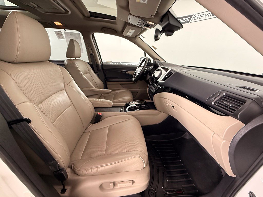 Used 2018 Honda Pilot Elite image 23