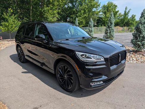 Used 2024 Lincoln Aviator Reserve w/ Equipment Group 201A AWD/4WD image 7