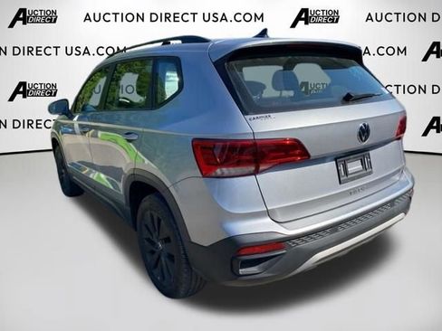 Used 2024 Volkswagen Taos S FWD image 13