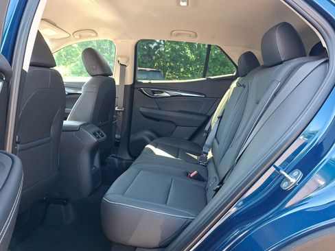Used 2023 Buick Envision Essence AWD/4WD image 12