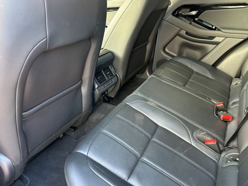 Used 2024 Land Rover Range Rover Evoque Dynamic SE image 26