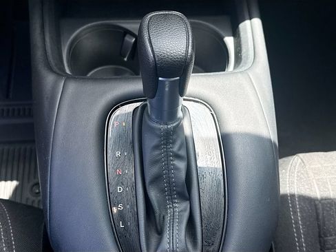 Used 2023 Honda HR-V LX image 17