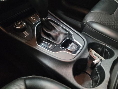 Used 2022 Jeep Cherokee Limited w/ Elite Package image 26