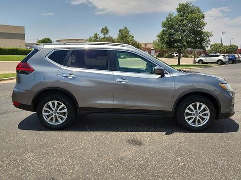 Used 2018 Nissan Rogue SV AWD/4WD image 5