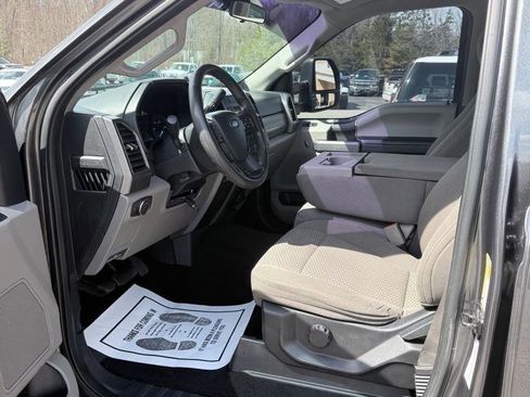 Used 2019 Ford F250 XLT AWD/4WD image 10
