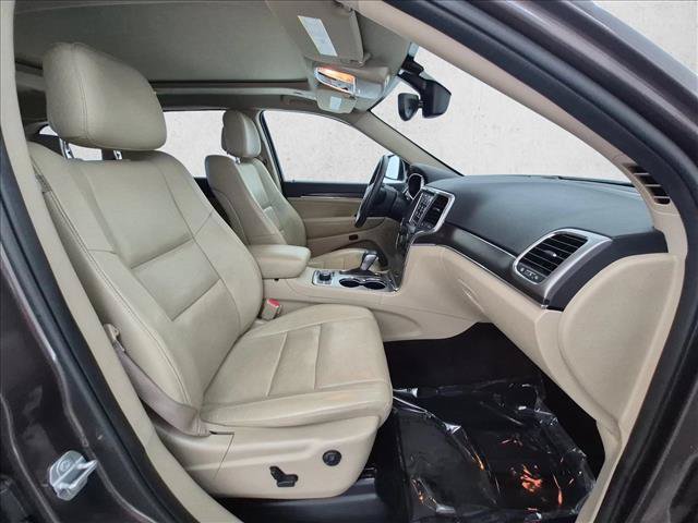 Used 2018 Jeep Grand Cherokee Limited w/ Luxury Group II AWD/4WD image 24