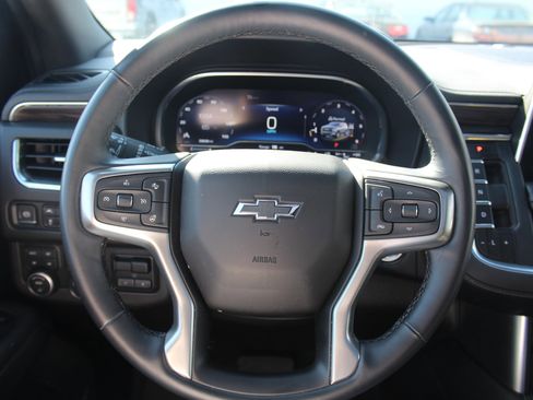 Used 2023 Chevrolet Tahoe Z71 w/ Z71 Off-Road Package image 7