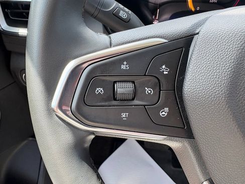 Used 2024 Chevrolet TrailBlazer LT w/ LT Cold Weather Package FWD image 3