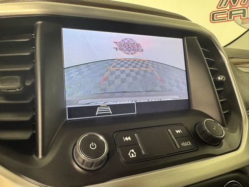 Used 2022 GMC Acadia SLE w/ Driver Convenience Package AWD/4WD image 18