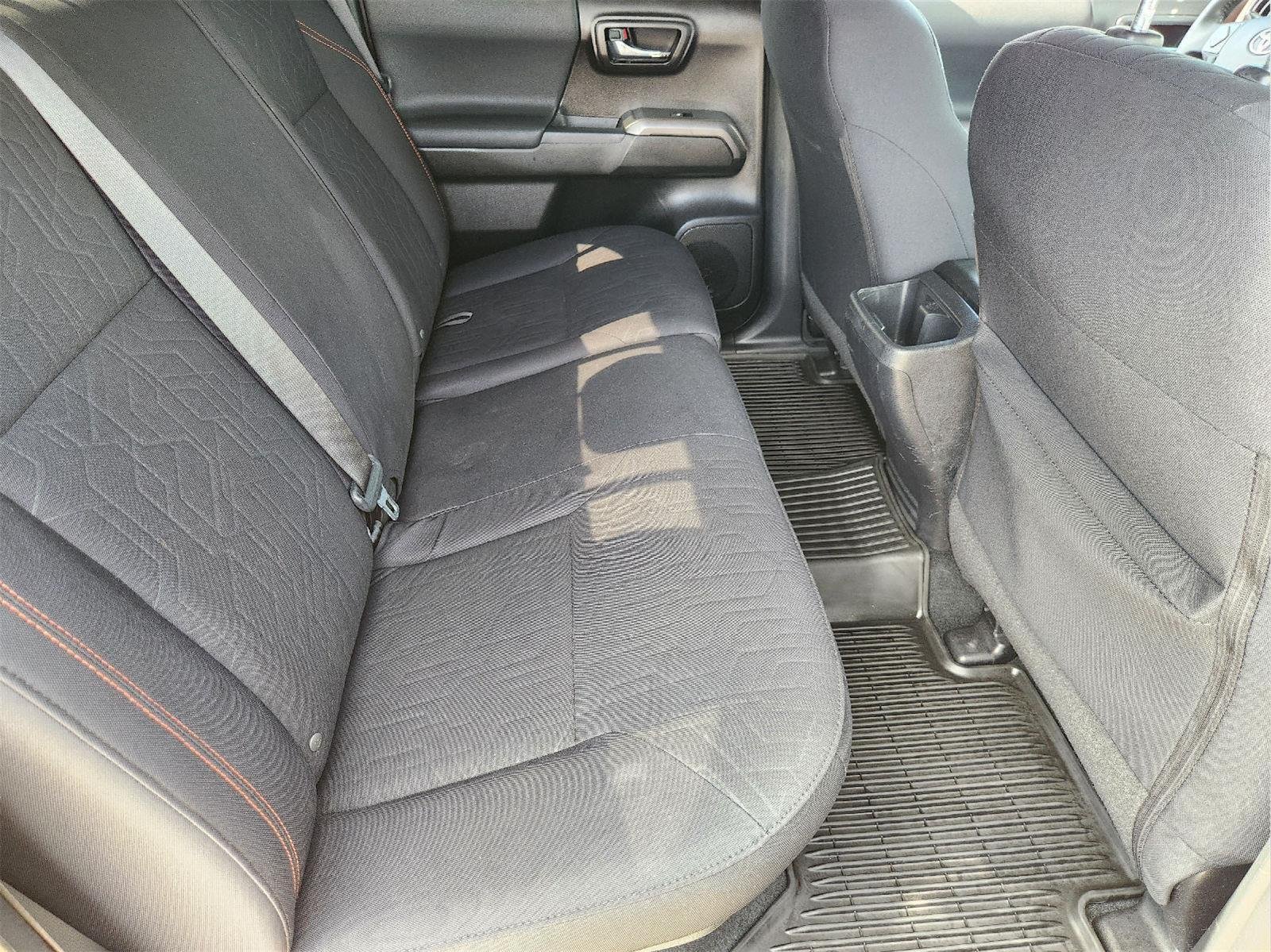 Used 2019 Toyota Tacoma TRD Sport RWD image 31