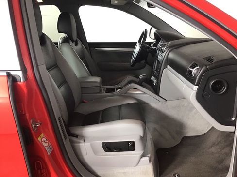 Used 2006 Porsche Cayenne S image 21