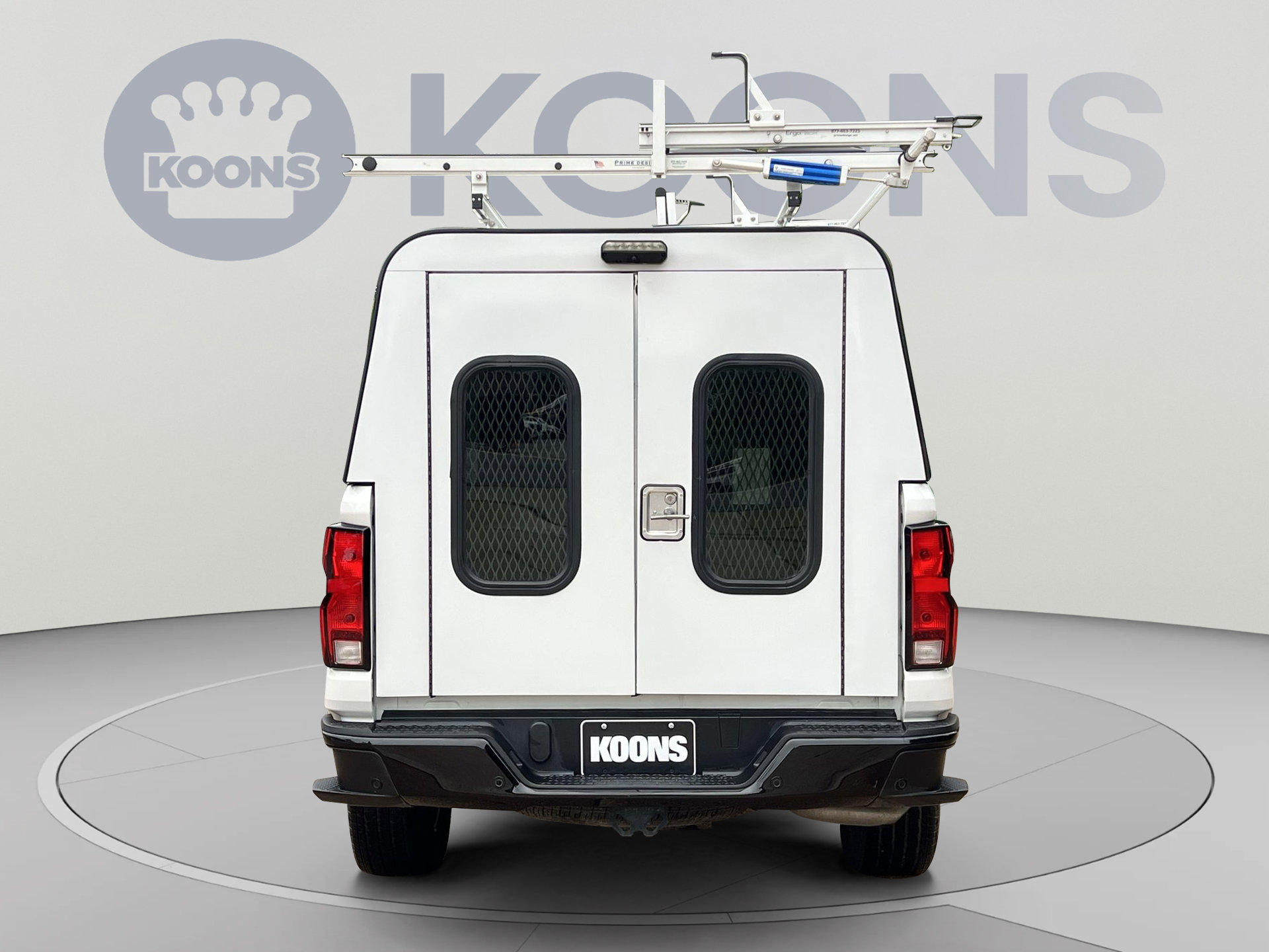 Used 2025 Chevrolet Colorado W/T RWD image 5
