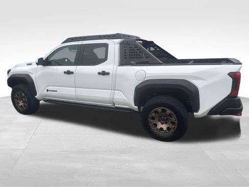Used 2025 Toyota Tacoma 4x4 Double Cab Hybrid w/ Tow Tech Package image 19