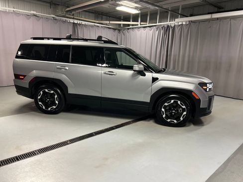 Used 2025 Hyundai Santa Fe SEL image 8