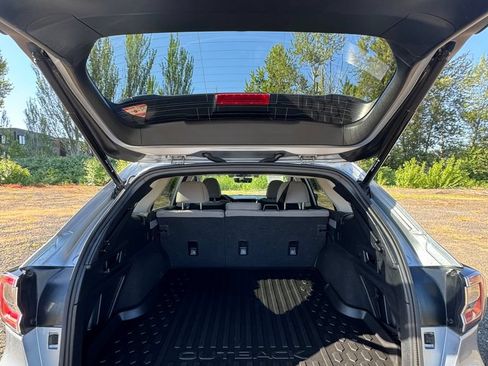 Certified 2022 Subaru Outback Premium AWD/4WD image 9