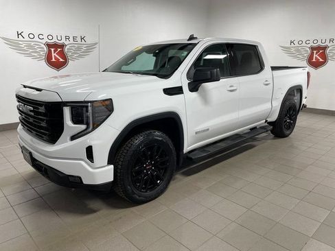 Used 2024 GMC Sierra 1500 Elevation w/ LPO, Elevation Black Package AWD/4WD image 3