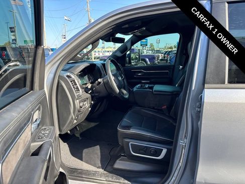 Used 2023 RAM 1500 Laramie AWD/4WD image 5