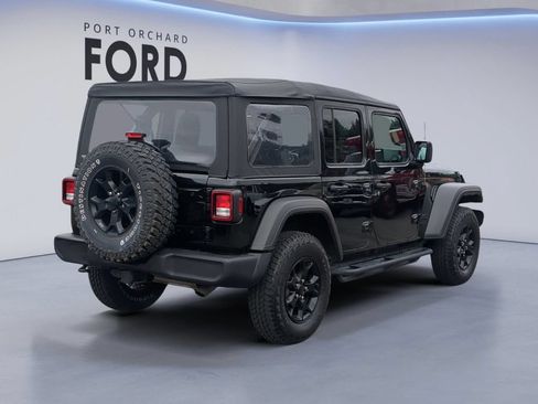 Used 2021 Jeep Wrangler Unlimited Sport AWD/4WD image 6