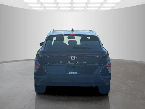 Used 2025 Hyundai Kona SEL FWD image 6