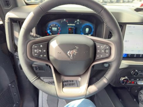 New 2026 Ford Bronco Badlands AWD/4WD image 12
