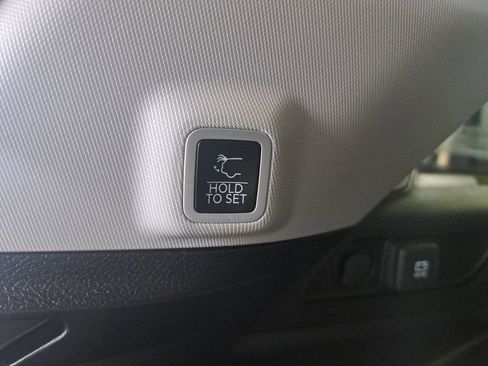 Certified 2024 Jeep Grand Cherokee Limited image 14