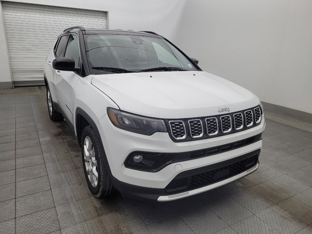 Used 2025 Jeep Compass Limited AWD/4WD image 13