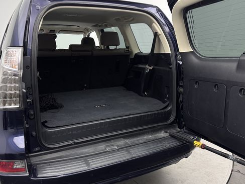 Used 2021 Lexus GX 460 Premium w/ Premium Package AWD/4WD image 33