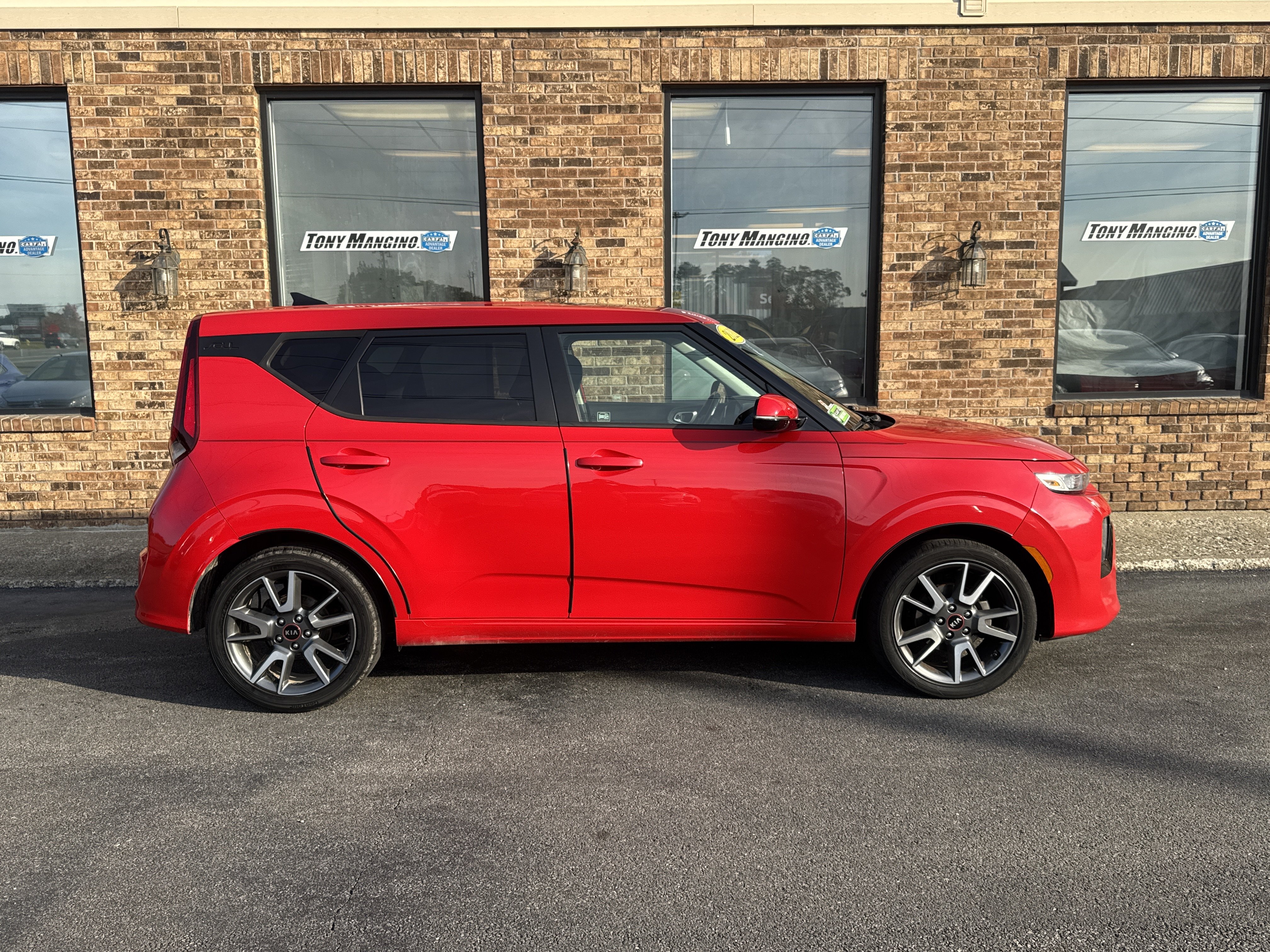 Used 2021 Kia Soul GT-Line FWD image 6