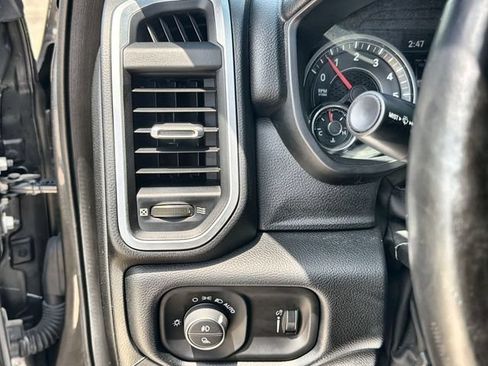 Used 2021 RAM 1500 Lone Star AWD/4WD image 17