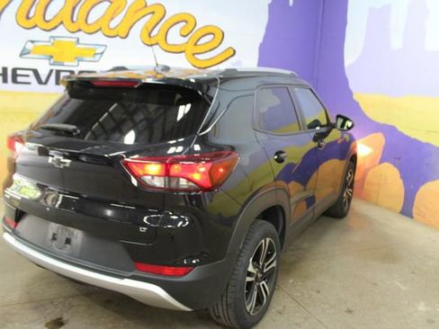 Used 2023 Chevrolet TrailBlazer LT w/ Convenience Package AWD/4WD image 8