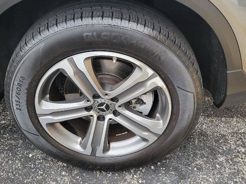 Used 2019 Mercedes-Benz GLC 300 w/ Premium Package image 14
