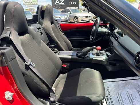 Used 2016 MAZDA MX-5 Miata Club RWD image 26