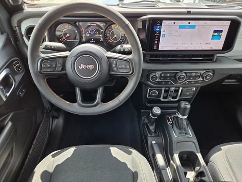 Used 2024 Jeep Wrangler Unlimited Sport AWD/4WD image 15