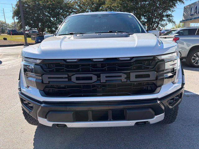 Used 2025 Ford F150 Raptor AWD/4WD image 19