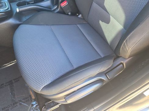 Used 2022 Kia Soul LX w/ Technology Package image 25