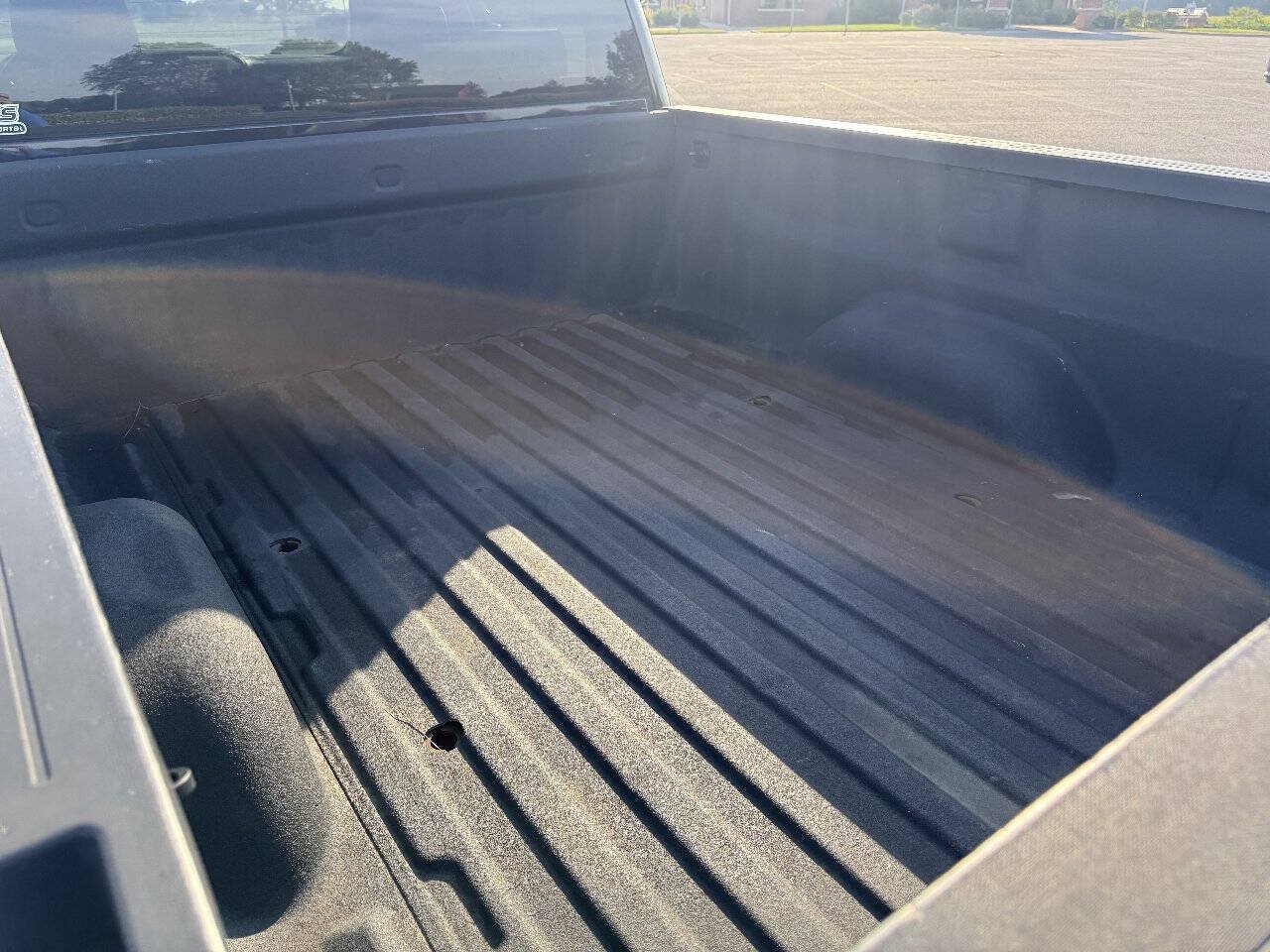 Used 2019 GMC Sierra 2500 SLT w/ Duramax Plus Package AWD/4WD image 11