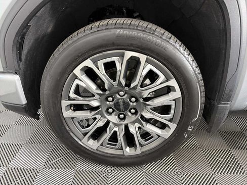 Used 2025 GMC Sierra 1500 Denali Ultimate AWD/4WD image 10