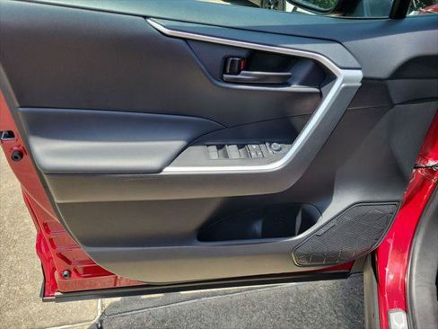 Certified 2025 Toyota RAV4 LE FWD image 12