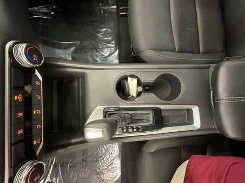Used 2025 Nissan Altima 2.5 SV FWD image 21