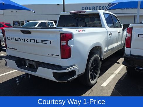 Used 2022 Chevrolet Silverado 1500 Custom w/ LPO, Dark Essentials Package AWD/4WD image 9